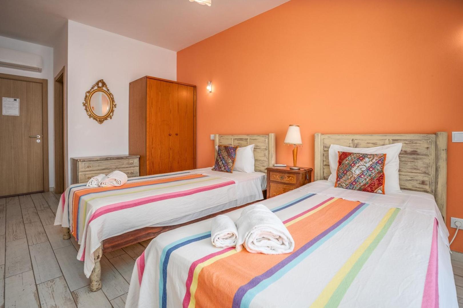 Bed and Breakfast Alvor Ar De Mar Pokoj fotografie