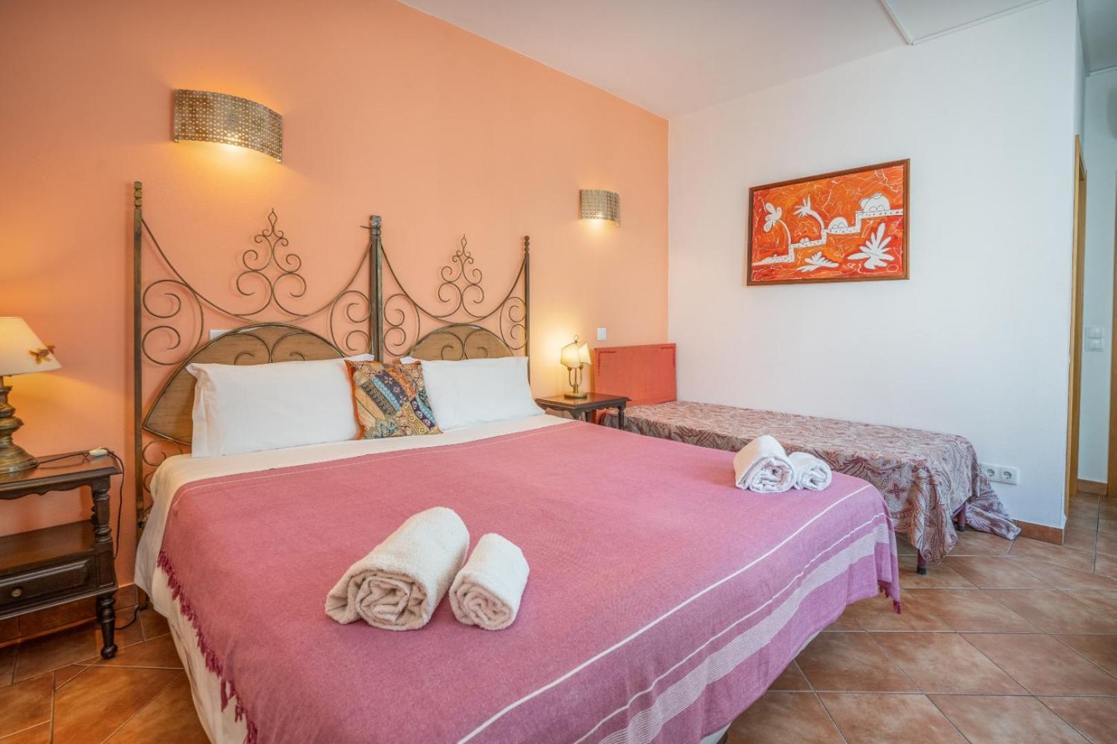 Bed and Breakfast Alvor Ar De Mar Pokoj fotografie